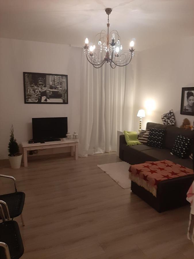 Hollywood Kosciuszki Apartment