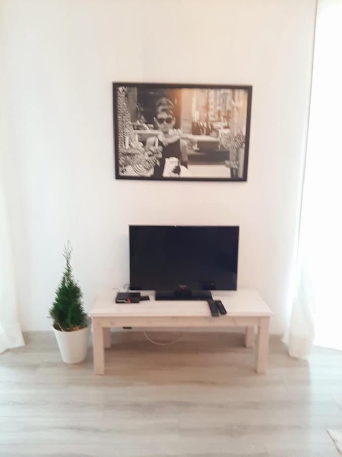 Hollywood Kosciuszki Apartment